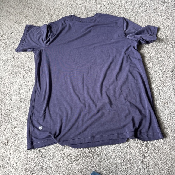 Lululemon top - Picture 2 of 2